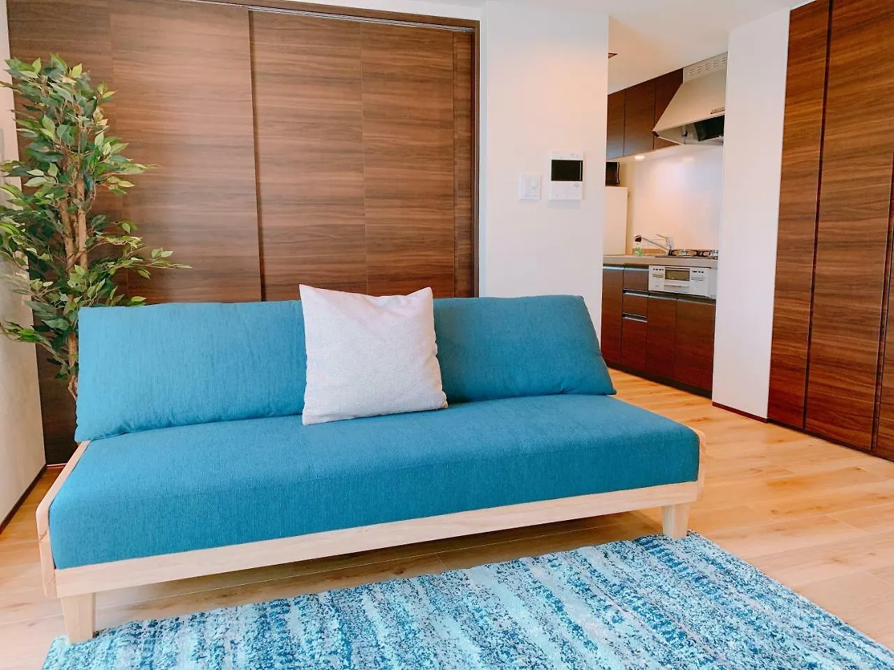 Dash Living Tsukiji Tokyo