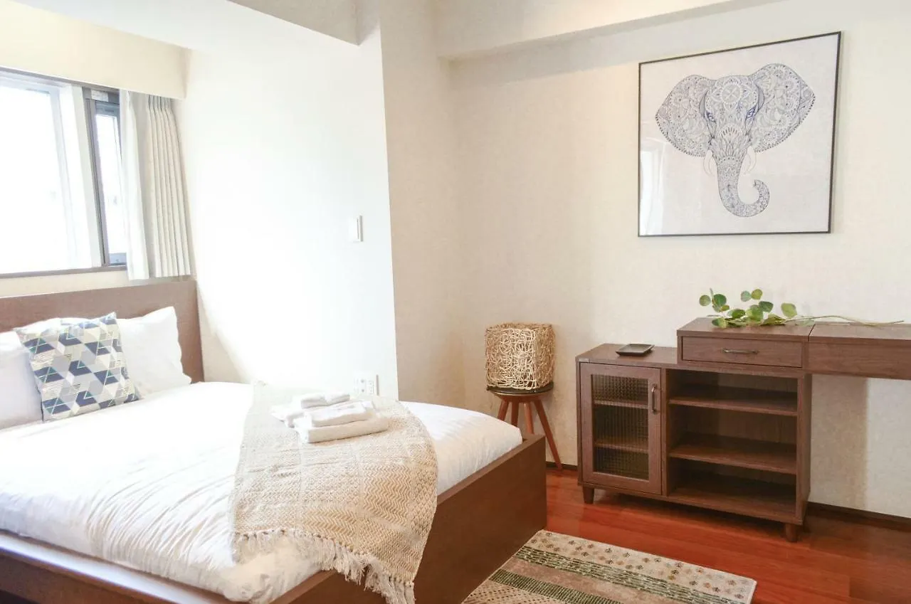 Dash Living Tsukiji Tokyo Apartment